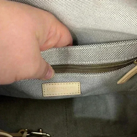 Vintage Dooney & Bourke Buckle Satchel Tote Bag Purse DB Signature Leather Trim - Picture 8 of 16